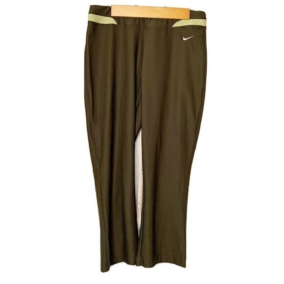 Nike Dry Fit Pants SZ SM Cropped Green Workout Gym Yoga Walking Loungewear - Picture 1 of 7